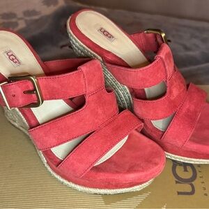 UGG Hedy Red Suede Wedge Platform Heel Sandal Womens